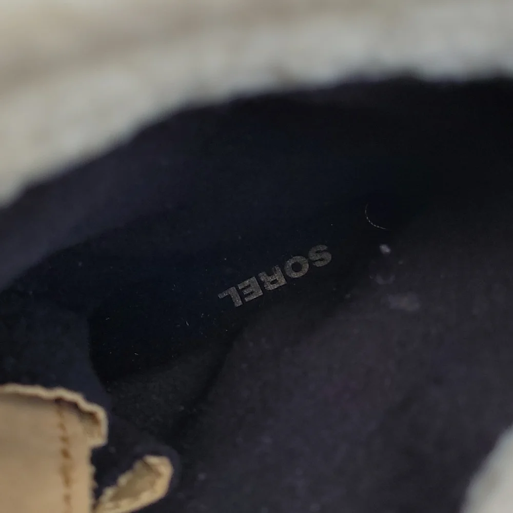 Sorel caribou slim boots